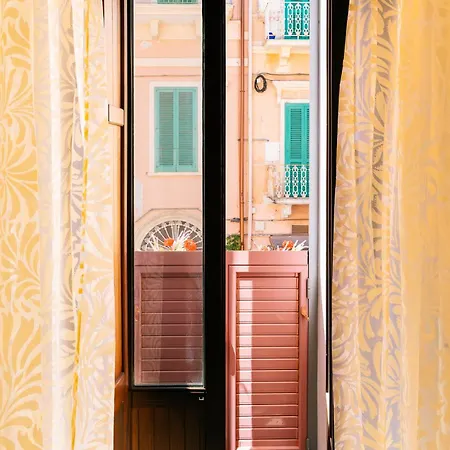 La Casa Rosa * Monopoli