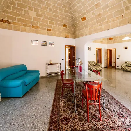 La Casa Rosa * Monopoli