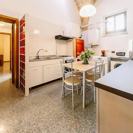 La Casa Rosa Daire Monopoli
