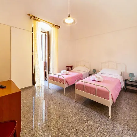 La Casa Rosa