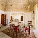 La Casa Rosa * Monopoli