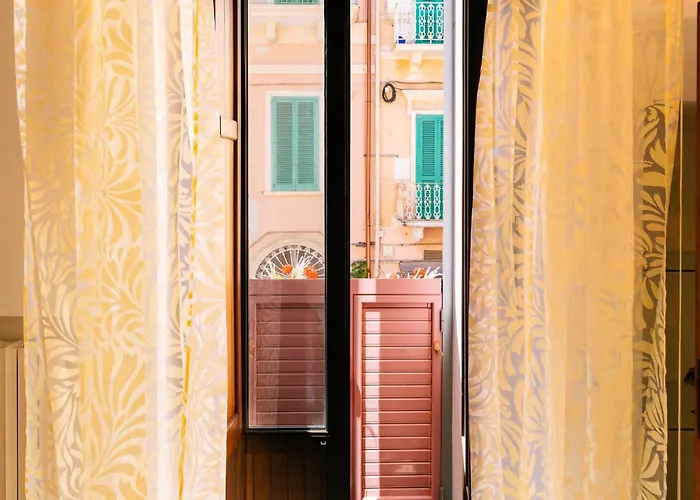 La Casa Rosa * Monopoli