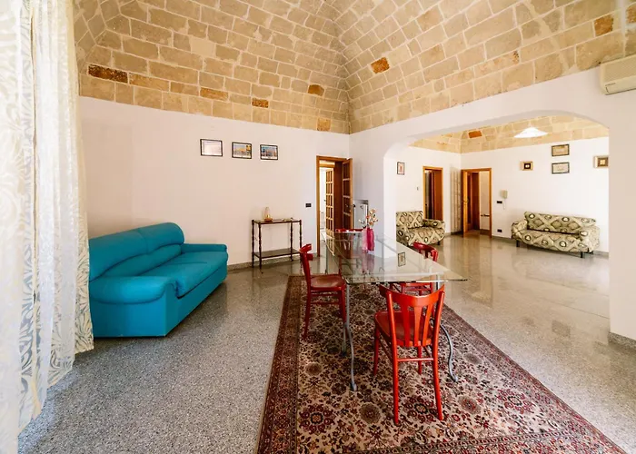 La Casa Rosa * Monopoli