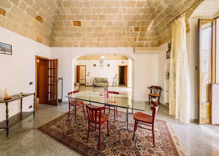 La Casa Rosa * Monopoli